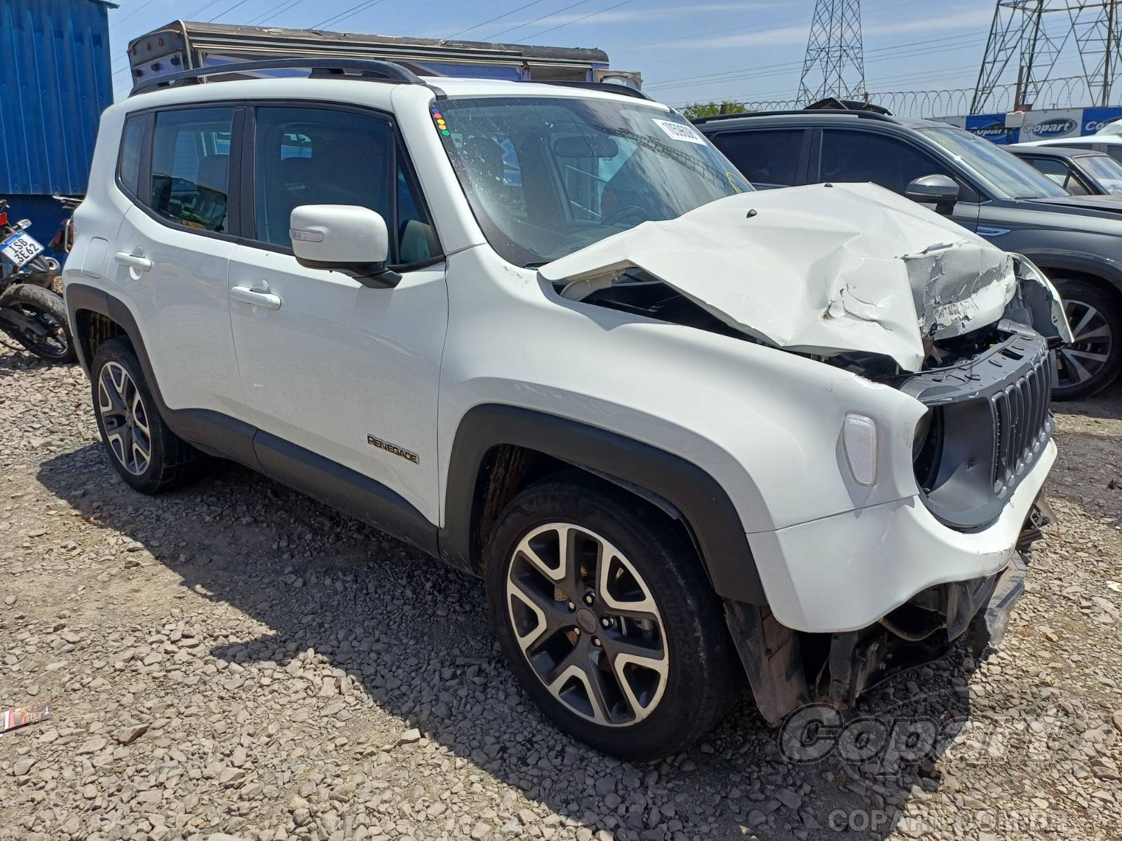 Veículo Fiat Renegade JEEP RENEGADE LONGITUDE 1.8 16V E.TORQ EVO FLEXIVEL ALCOOL/GASOLINA 2019 2019 em leilão
