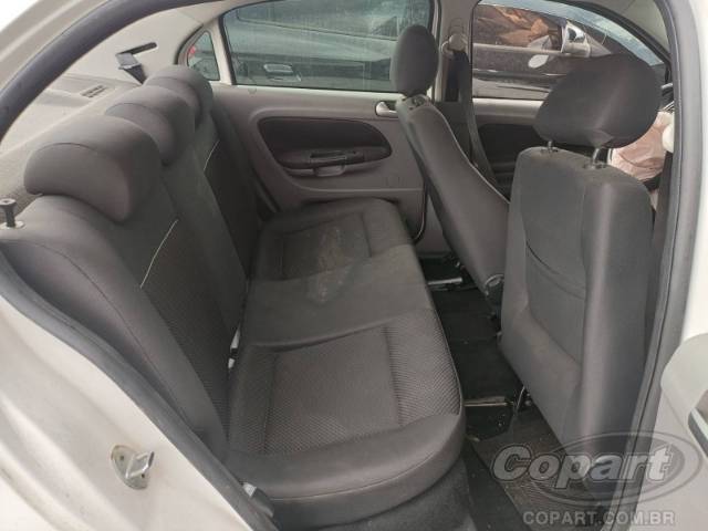 2017 VOLKSWAGEN VOYAGE 