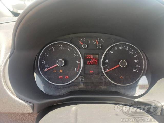 2015 VOLKSWAGEN SAVEIRO 