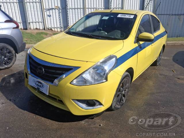2018 NISSAN VERSA 
