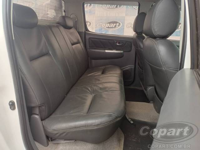 2013 TOYOTA HILUX CD 