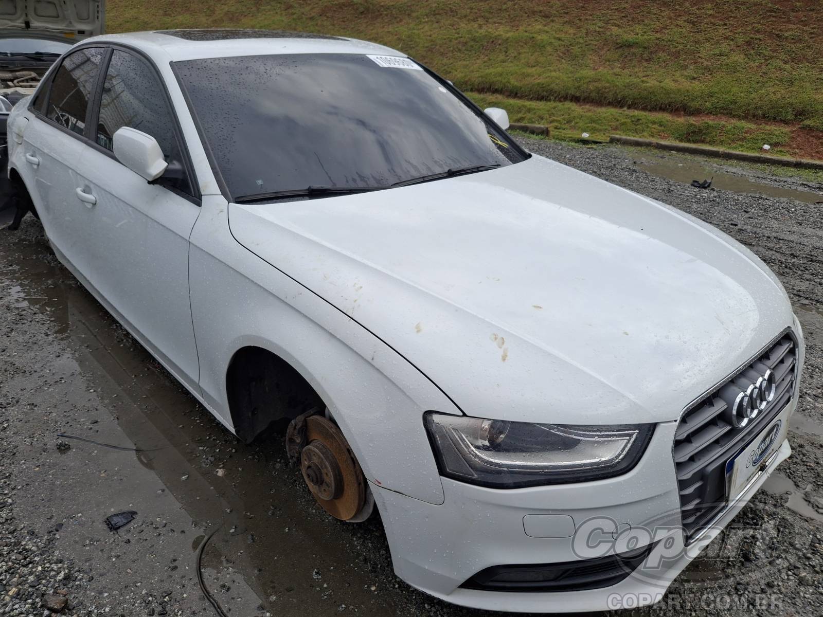 Veículo Audi A4 Audi A4 Ambiente 180 2.0 16V TFSI 2013 2013 em leilão
