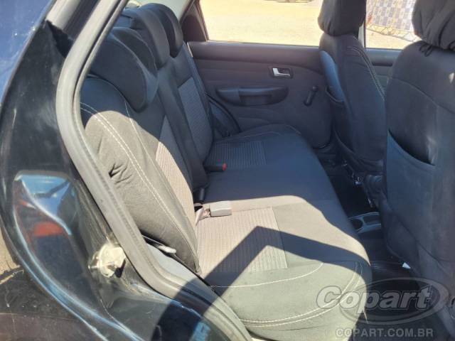 2015 FIAT SIENA 