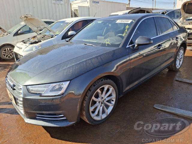 2018 AUDI A4 