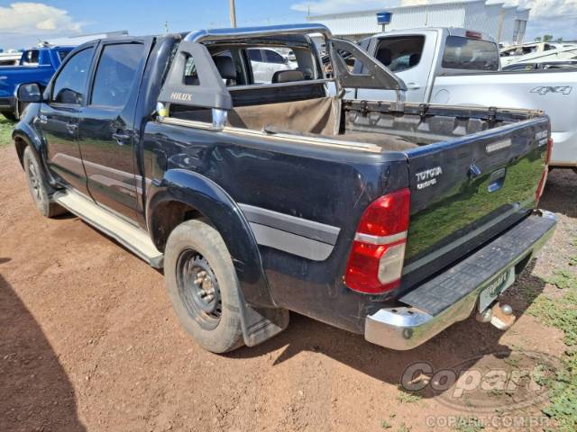 2015 TOYOTA HILUX CD 