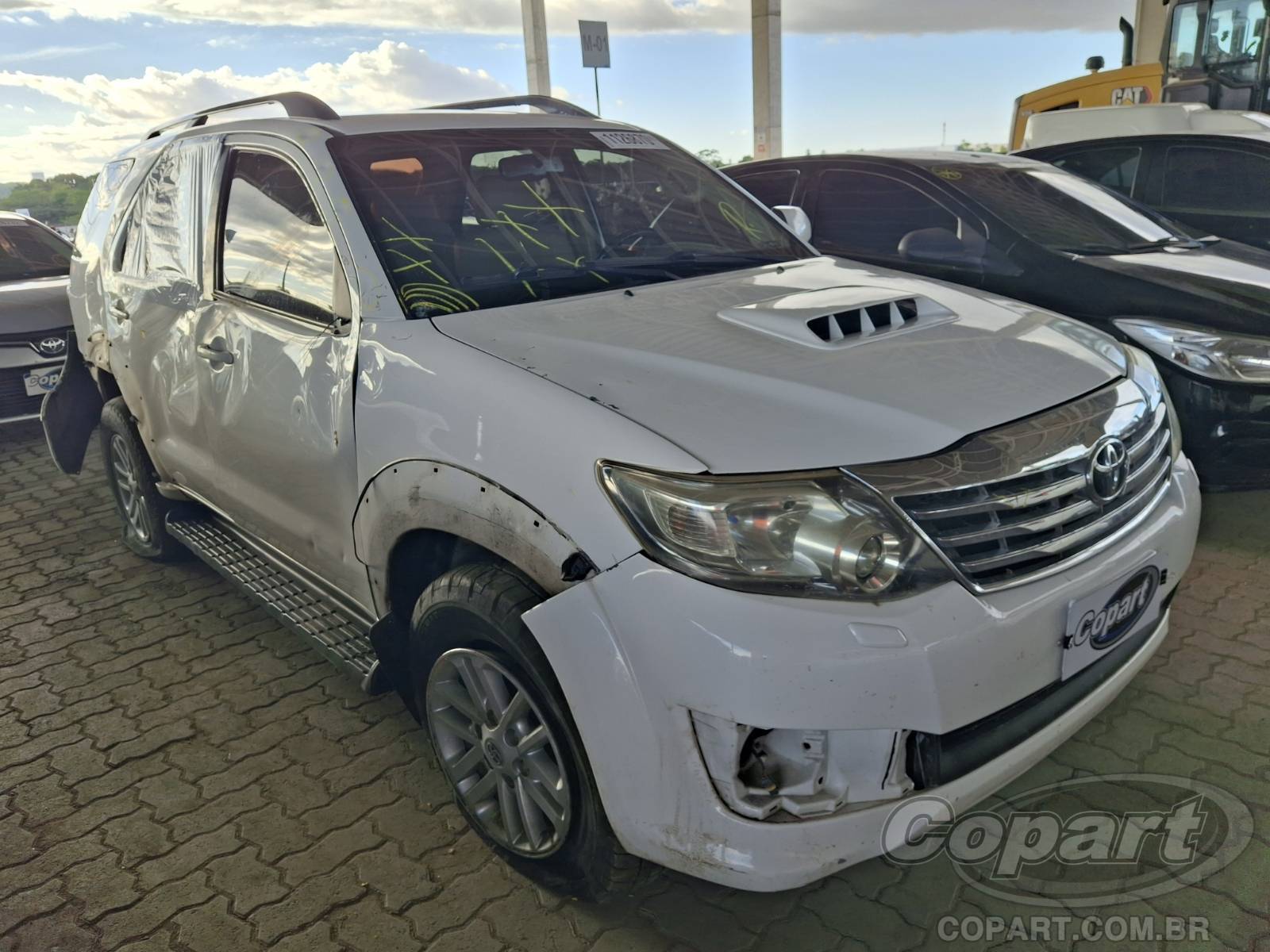 Veículo Toyota Hilux Toyota Hilux SW4 SRV 3.0 D-4D Turbo 2013 em leilão