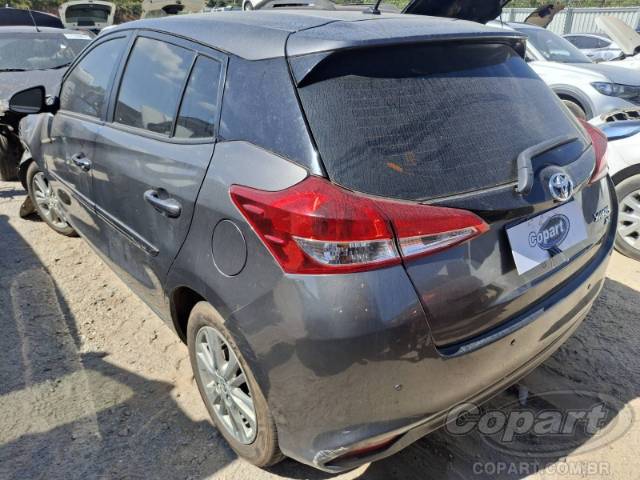2021 TOYOTA YARIS 