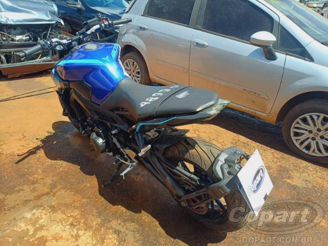 2025 YAMAHA MT-09 