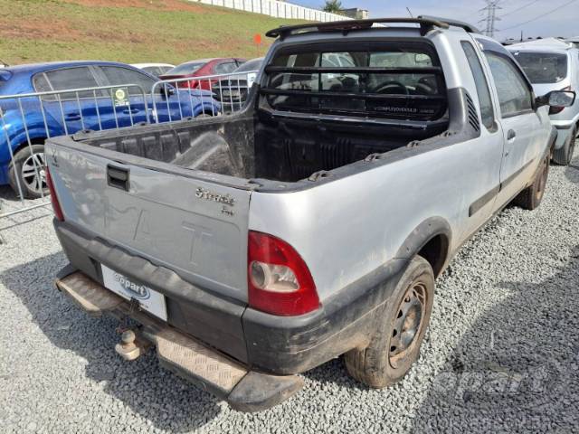 2004 FIAT STRADA 