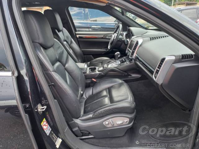 2011 PORSCHE CAYENNE 