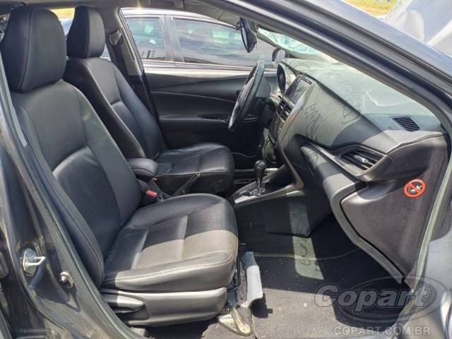 2023 TOYOTA YARIS SEDA 