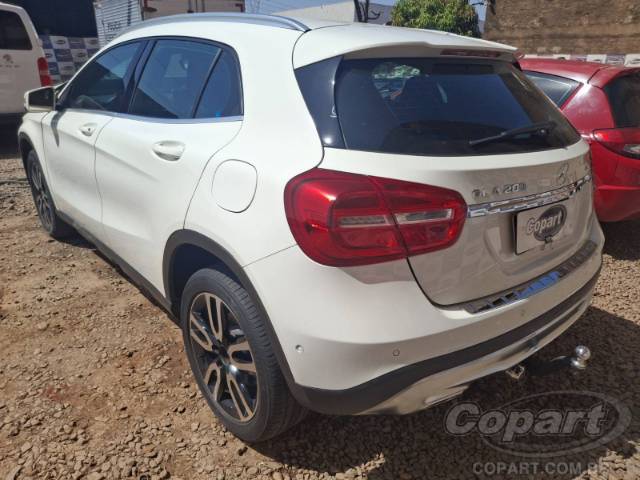 2016 MERCEDES BENZ GLA 