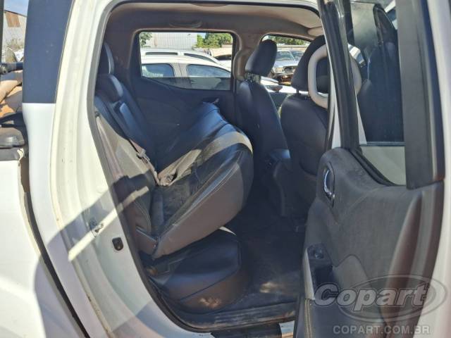 2021 NISSAN FRONTIER CD 
