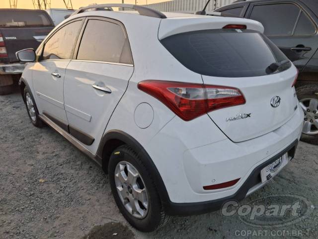 2015 HYUNDAI HB20 