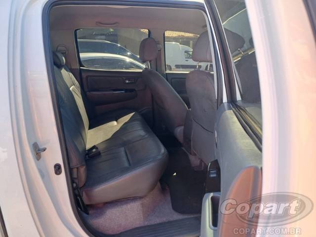 2015 TOYOTA HILUX CD 