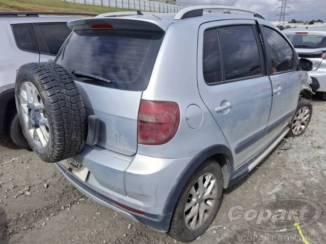 2013 VOLKSWAGEN FOX 