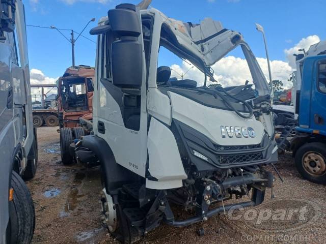 2025 IVECO TECTOR 