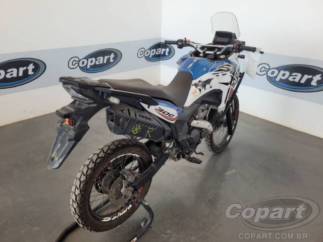 2025 HONDA XRE SAHARA 300 