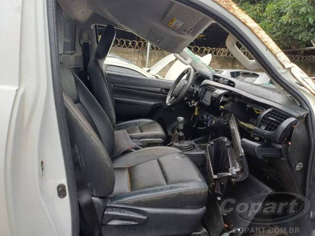 2024 TOYOTA HILUX CS 