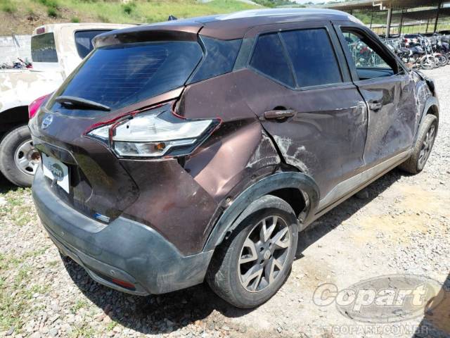 2018 NISSAN KICKS 