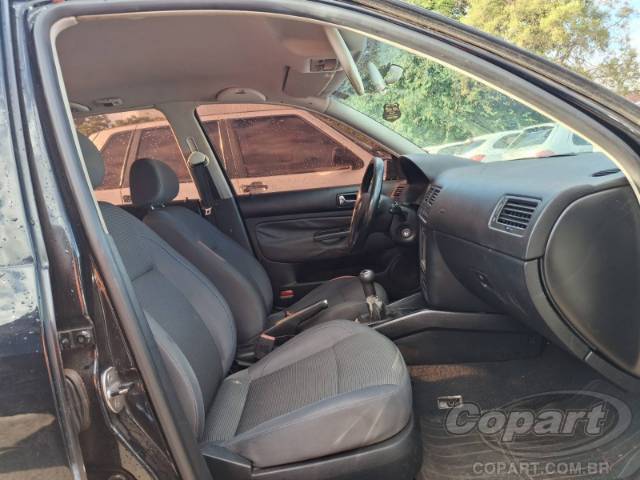 2011 VOLKSWAGEN GOLF 
