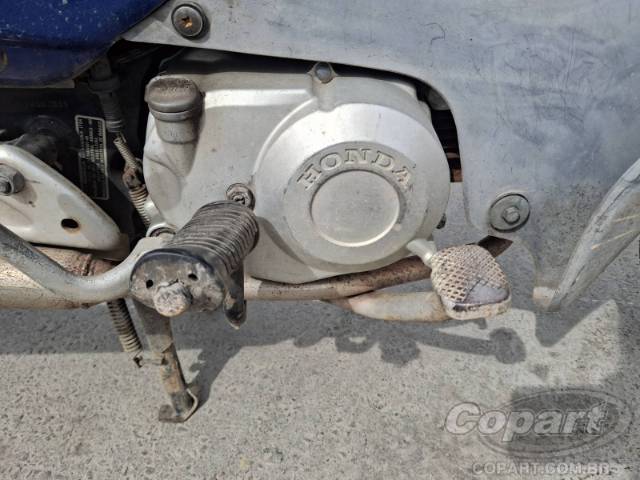 2002 HONDA C 100 