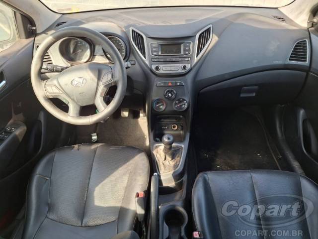 2015 HYUNDAI HB20 
