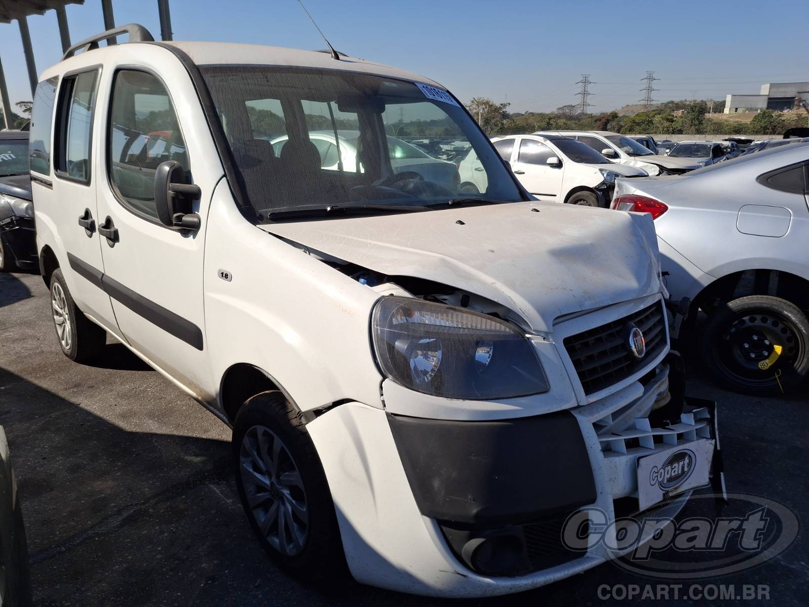 Veículo Fiat Doblo Fiat Doblo Essence 7 Lugares 1.8 16V E.torQ 2021 Colisão 2021 em leilão
