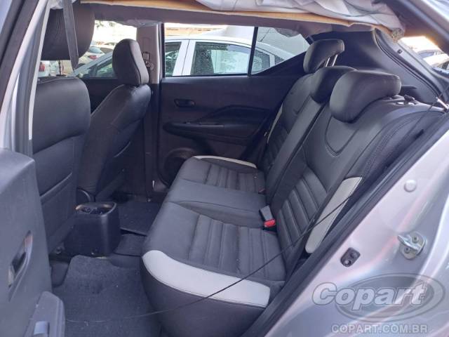 2025 NISSAN Kicks Play 