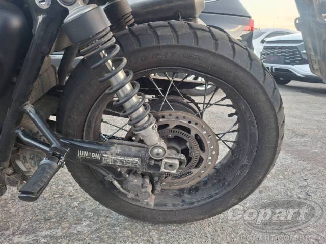 2018 TRIUMPH STREET SCRAMBLER 