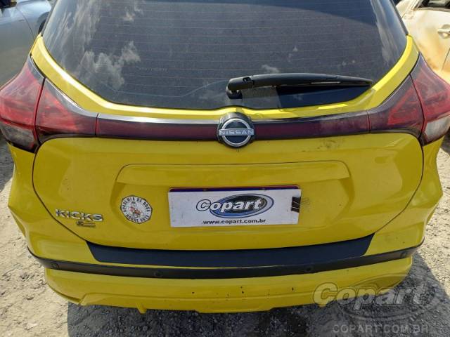 2023 NISSAN KICKS 