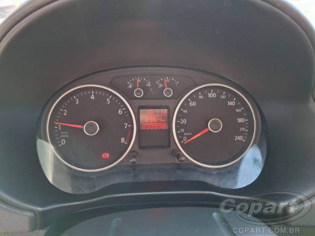 2014 VOLKSWAGEN VOYAGE 