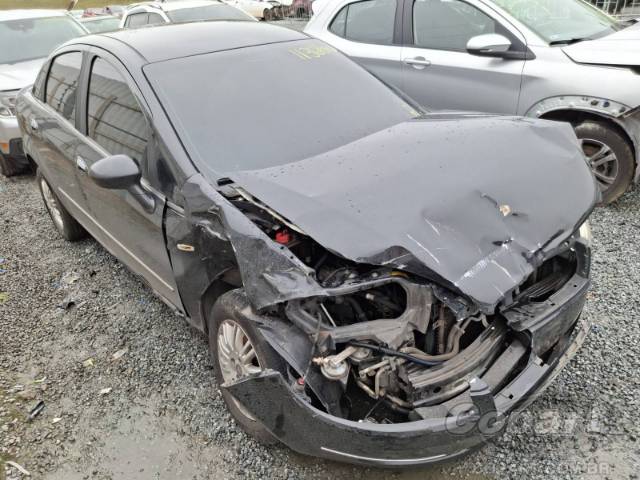 2013 FIAT LINEA 