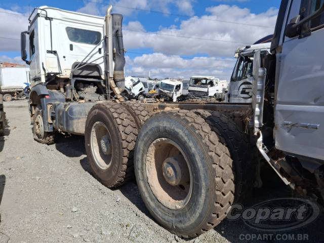 2025 MERCEDES-BENZ Arocs 