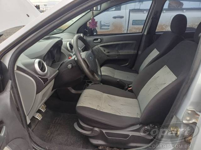 2010 FORD FIESTA 
