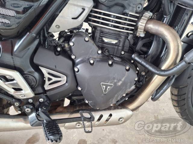 2025 TRIUMPH SCRAMBLER 