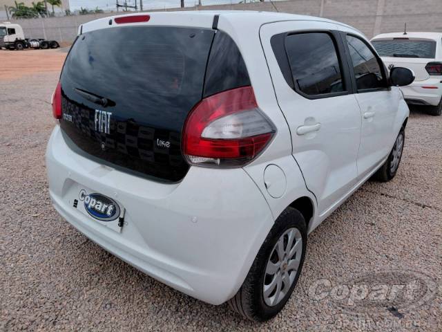 2017 FIAT MOBI 