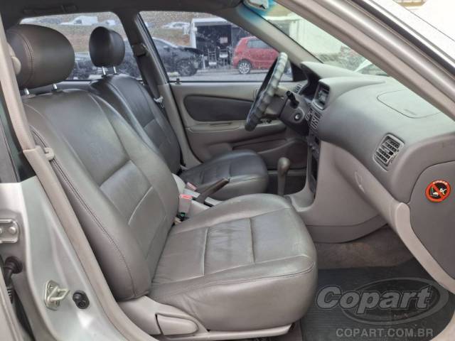 2002 TOYOTA COROLLA 