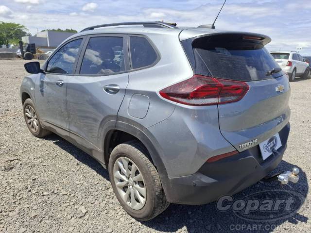 2025 CHEVROLET TRACKER 