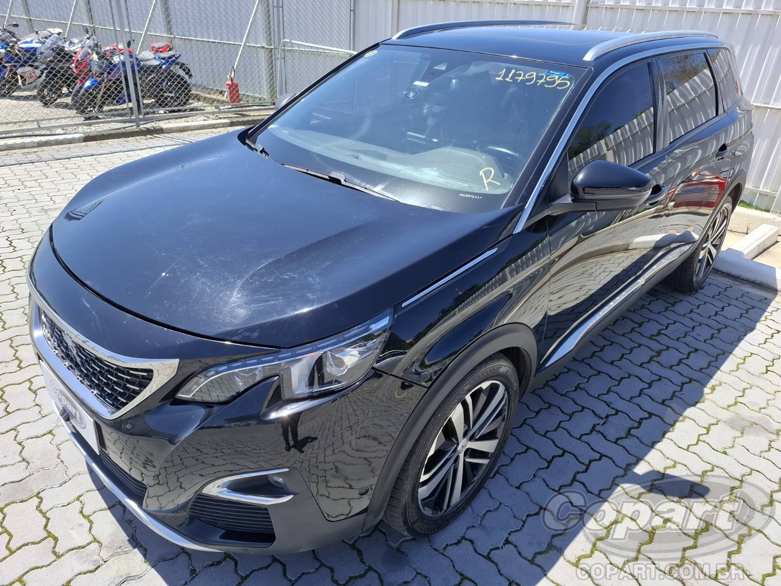 Foto 2: 2019 PEUGEOT 5008