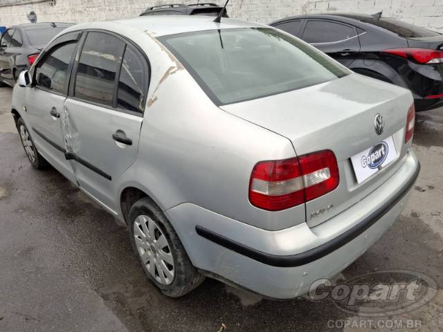 2005 VOLKSWAGEN POLO SEDAN 