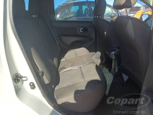 2014 NISSAN LIVINA 