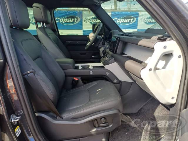 2025 LAND ROVER DEFENDER 110 