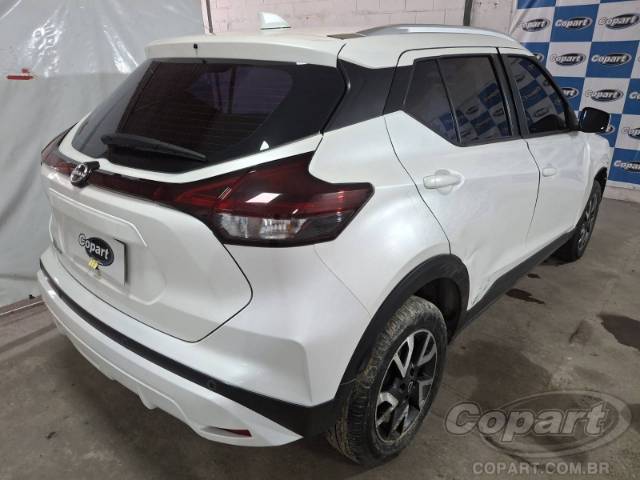 2023 NISSAN KICKS 