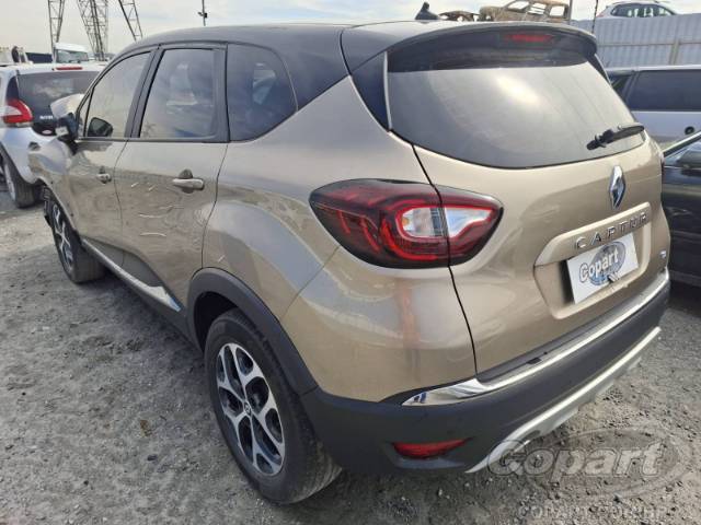 2022 RENAULT CAPTUR 