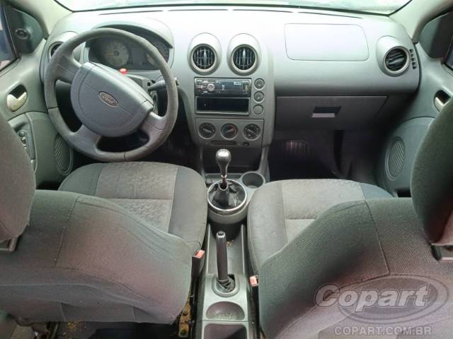 2003 FORD FIESTA 