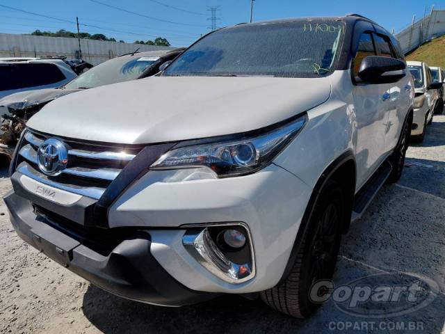2017 TOYOTA HILUX SW4 