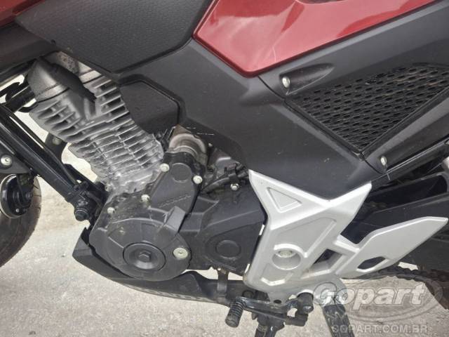 2026 HONDA CB 300F 