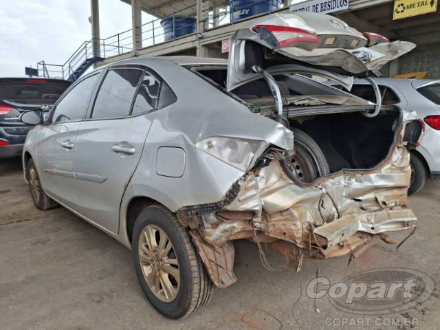 2019 TOYOTA YARIS SEDA 