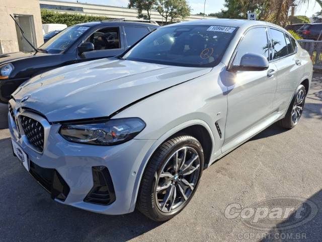 2024 BMW X4 